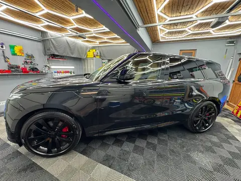 Folie PPF auto gloss, profil lateral după aplicare, luciu de oglindă — lucrare 04 Criss Wrap.