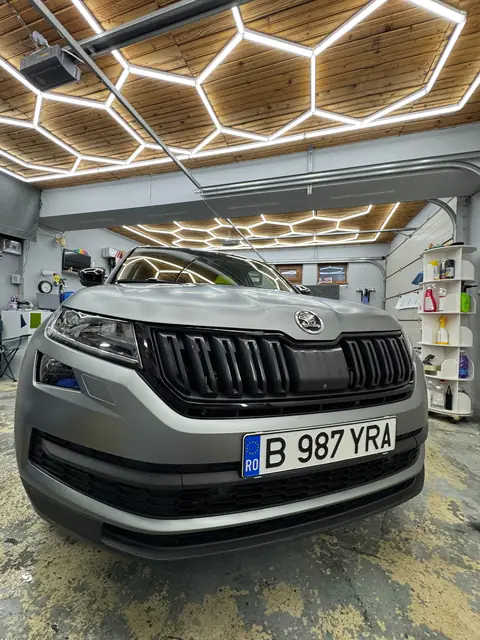 Colantare auto — lucrare Criss Wrap Bragadiru